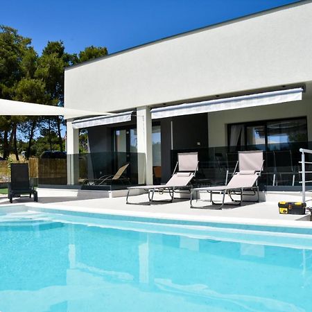 Villa Sportiva Zadar With Private Heated Pool Экстерьер фото