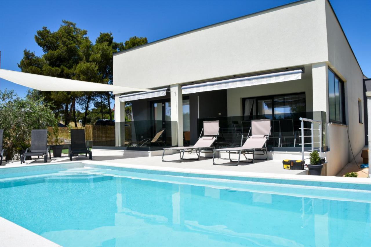 Villa Sportiva Zadar With Private Heated Pool Экстерьер фото
